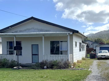 34 MacDougall Avenue, Dunollie, Runanga