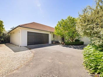 100 Brookside Terrace, Bryndwr, Christchurch