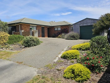 39 Kent Avenue, Waitarere Beach, Levin