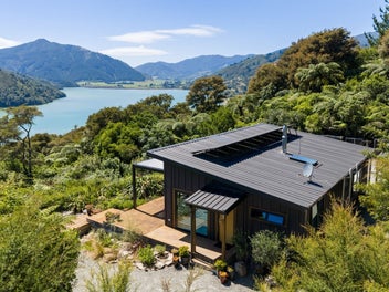 67 Korimako Rise, Picton