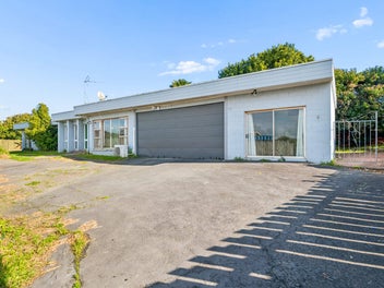 63 Ray Small Drive, Pahurehure, Papakura
