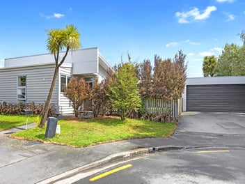 8 Somers Place, Spreydon, Christchurch