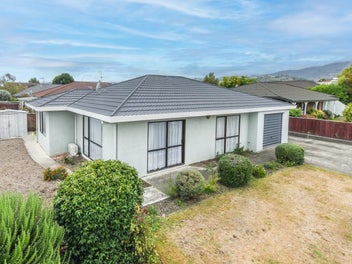 1/12 Stead Crescent, Stoke, Nelson