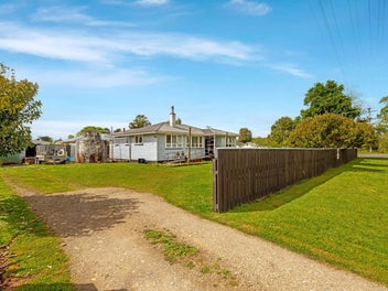 35 Monkhouse Street, Tolaga Bay, Tolaga Bay