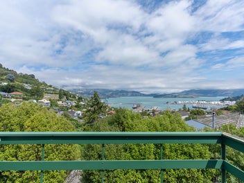 2/94 Oxford Street, Lyttelton, Lyttelton