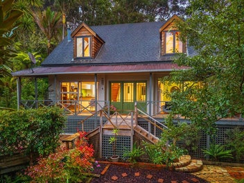 181 Laingholm Drive, Laingholm, Auckland