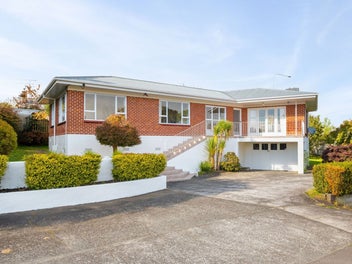 70 Flynn Road, Hillcrest, Hamilton