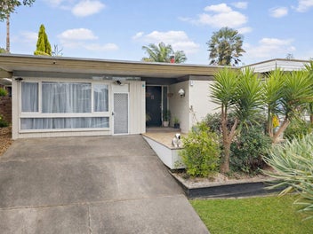 21 Lawrence Crescent, Hillpark, Auckland