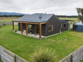 88 Holmwood Road, Te Anau