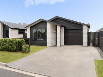 19 Hinaki Street, Poike, Tauranga