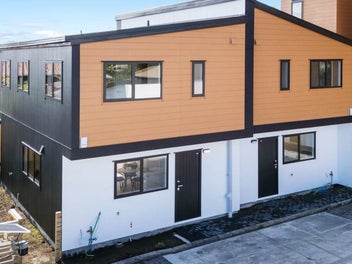 1/10 Orchid Place, Te Atatu South, Auckland
