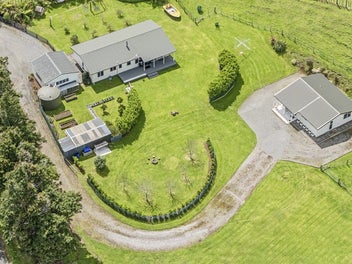 489A Barrett Road, Omata, New Plymouth