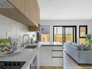 4/15 Toru Street, Te Atatu Peninsula, Auckland