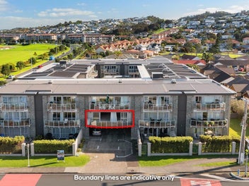 203/252 Centreway Road, Orewa, Orewa