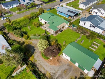 27 Sackville Street, Martinborough