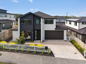 28 Longshore Drive, Long Bay, Auckland