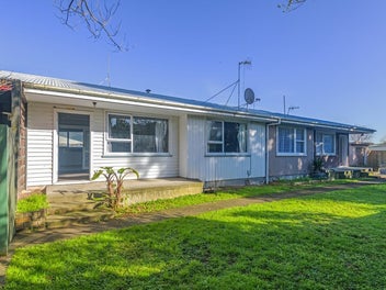 2/302 Tremaine Avenue, Takaro, Palmerston North