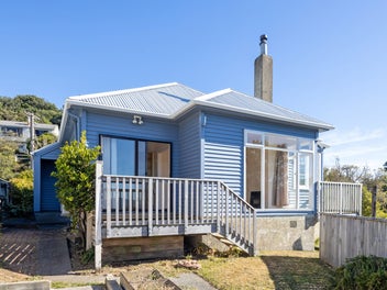 31 Sidlaw Street, Strathmore Park, Wellington