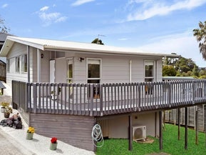 4A Branston Avenue, Browns Bay, Auckland