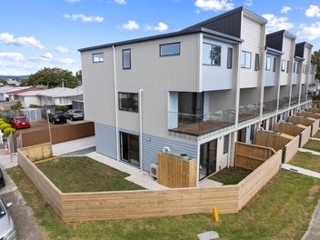 1/1 Balfour Road, Manurewa, Auckland