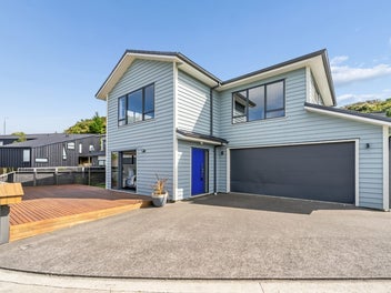 12 Grumman Lane, Newlands, Wellington