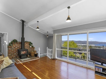 89 Mulberry Street, Normandale, Lower Hutt