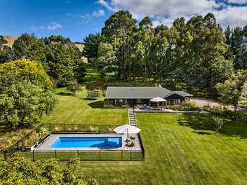 74 Sinclair Way, Martinborough