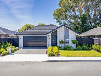 61 Henshaw Street, Woodend, Woodend