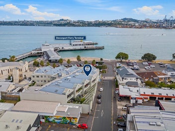 2D/2 Queens Parade, Devonport, Auckland