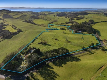 2640 SOUTH HEAD ROAD, Helensville, Auckland
