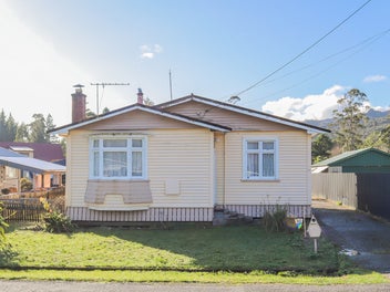 12 Inverness Street, Dunollie, Runanga