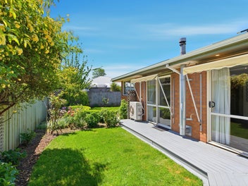 2/10 Baretta Street, Somerfield, Christchurch