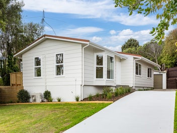 18 Transom Close, Whitby, Porirua