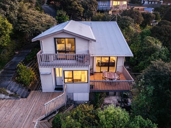 4 Kahu Road, Paremata, Porirua