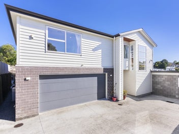 52A Sycamore Drive, Sunnynook, Auckland