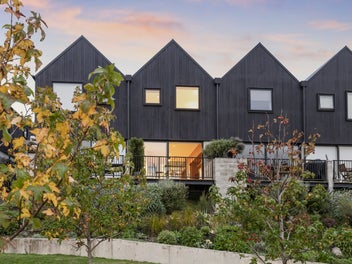 12 Jean Caldwell Way, Island Bay, Wellington