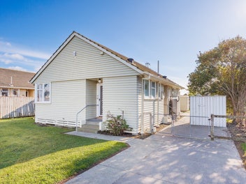35 Coventry Street, Highbury, Palmerston North