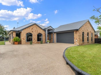 110 Ayrshire Drive, Grandview Heights, Hamilton