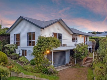 90 Marine Drive, Diamond Harbour, Lyttelton