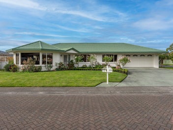 2 Lowndes Place, Taradale, Napier
