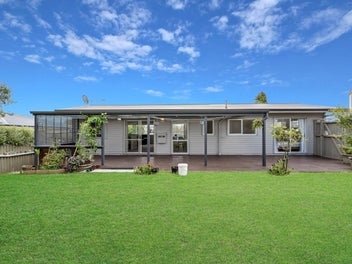 44 Bond Crescent, Forrest Hill, Auckland