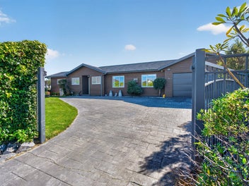 7 Lemonwood Grove, Maungaraki, Lower Hutt