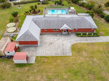 42 Farrand Road, Kumeu