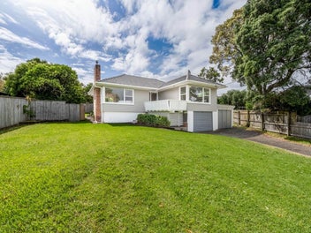 5 Mackwood Place, Birkdale, Auckland