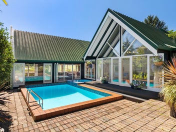 8 Alderton Place, Opaheke, Papakura