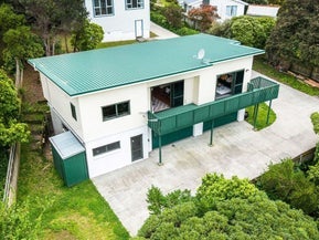 25A Hiwi Crescent, Tītahi Bay, Porirua