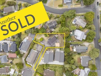 8 Neilon Place, Northcross, Auckland