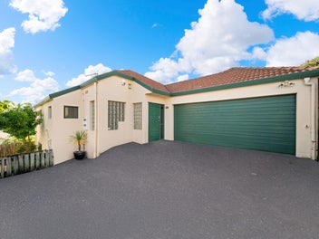 2/37 Monarch Avenue, Hillcrest, Auckland