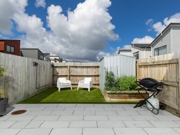 6 Landing Path Drive, Hobsonville, Auckland