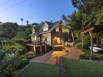 1 Puketutu Rise, Hillsborough, Auckland